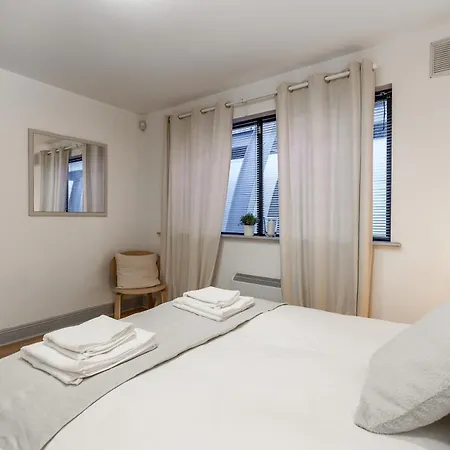 Hyper Centre A Dublin, Chez Charlotte دبلن